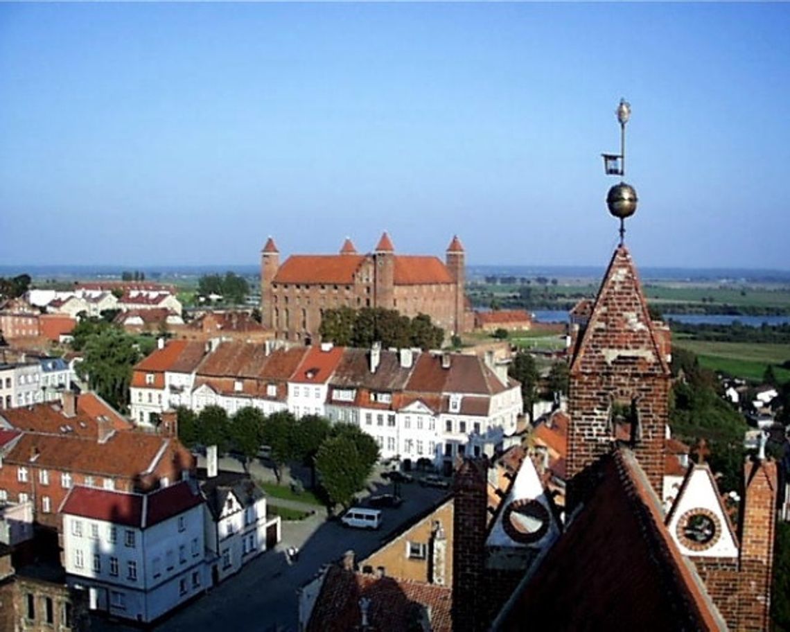 POLMLEK w zamku. Wzgórze Zamkowe w Gniewie sprzedane z ulgą - za 15 mln zł POLMLEK w zamku. Wzgórze Zamkowe w Gniewie sprzedane z ulgą - za 15 mln zł