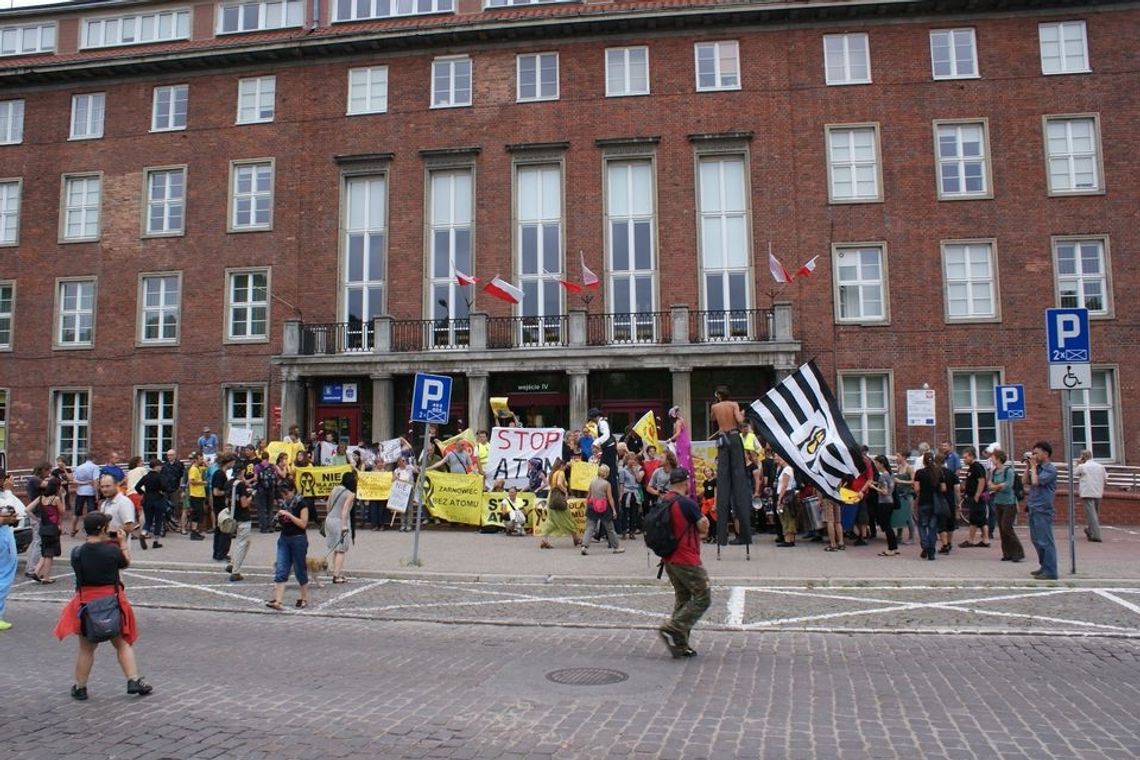 Pomorze bez atomu. Manifestacja antyatomowa w Gdańsku - spod Trzech Krzyży do wojewody