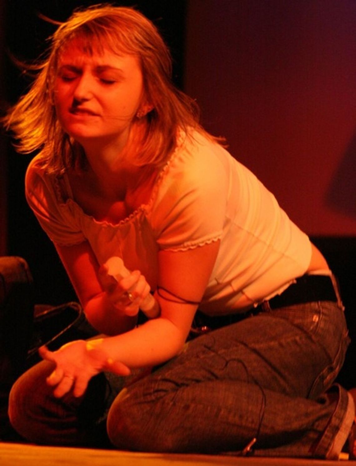 Popłynęły łzy - alkohol i narkotyki nie są problemem? Popłynęły łzy - alkohol i narkotyki nie są problemem?