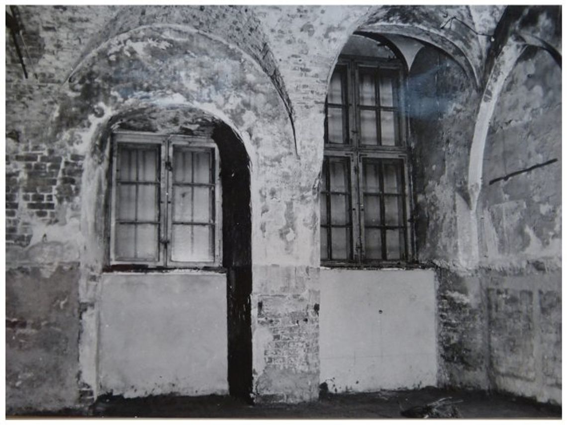 Pora na konserwatora  - Komora Palowa