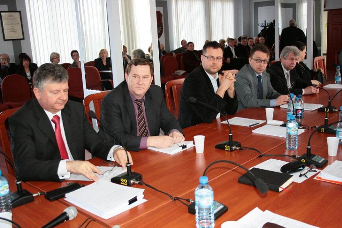 Posada dla swojego? Burza wokół etatowego członka zarządu - koalicja rządząca posądzana o nepotyzm polityczny Posada dla swojego? Burza wokół etatowego członka zarządu - koalicja rządząca posądzana o nepotyzm polityczny