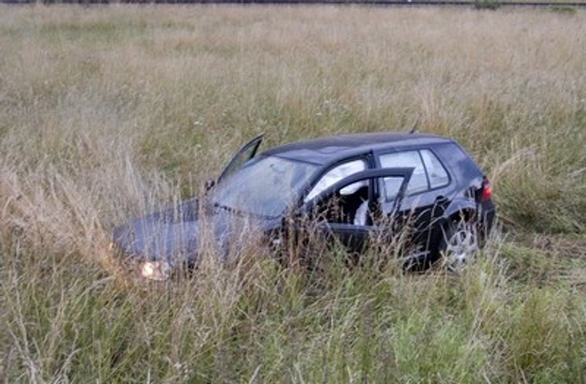 Pościg za piratem - 182 km/godz. golfem. Pijany w polu Pościg za piratem - 182 km/godz. golfem. Pijany w polu
