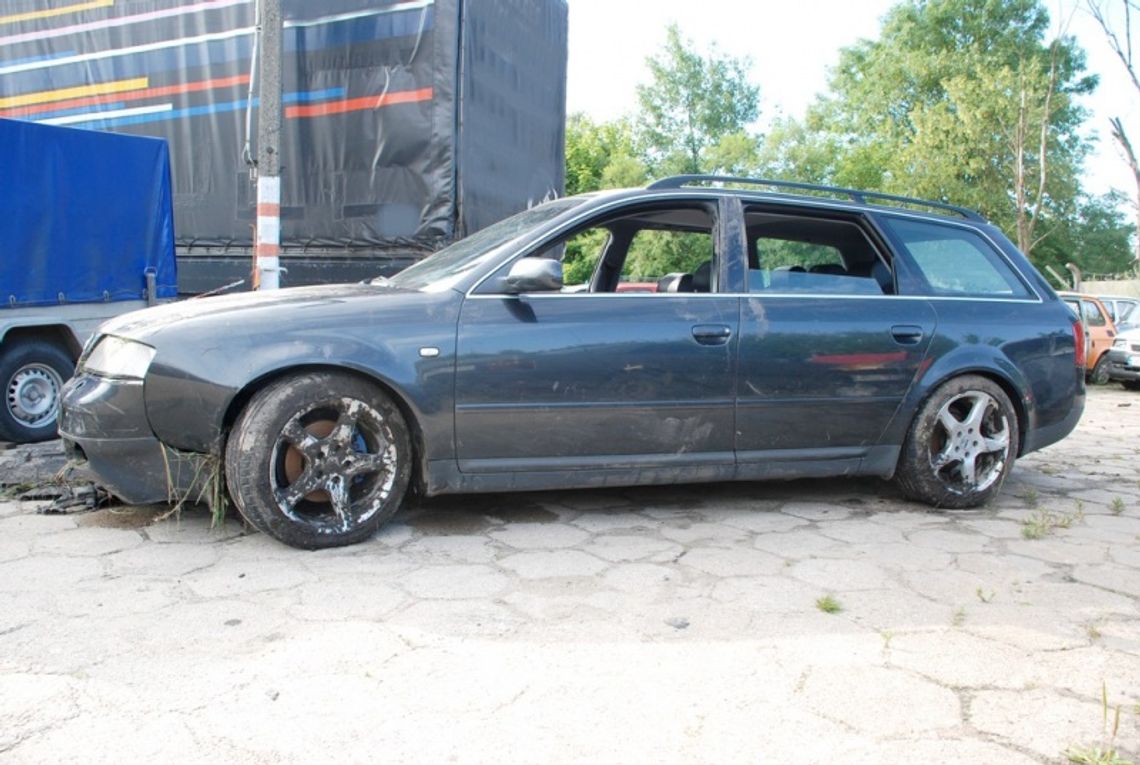 Pościg za piratem drogowym zakończony w rzece Pościg za piratem drogowym zakończony w rzece