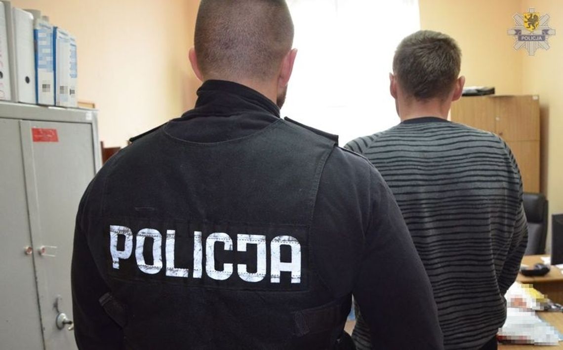 Posiadał 539 porcji amfetaminy i 204 porcji suszu konopi Posiadał 539 porcji amfetaminy i 204 porcji suszu konopi