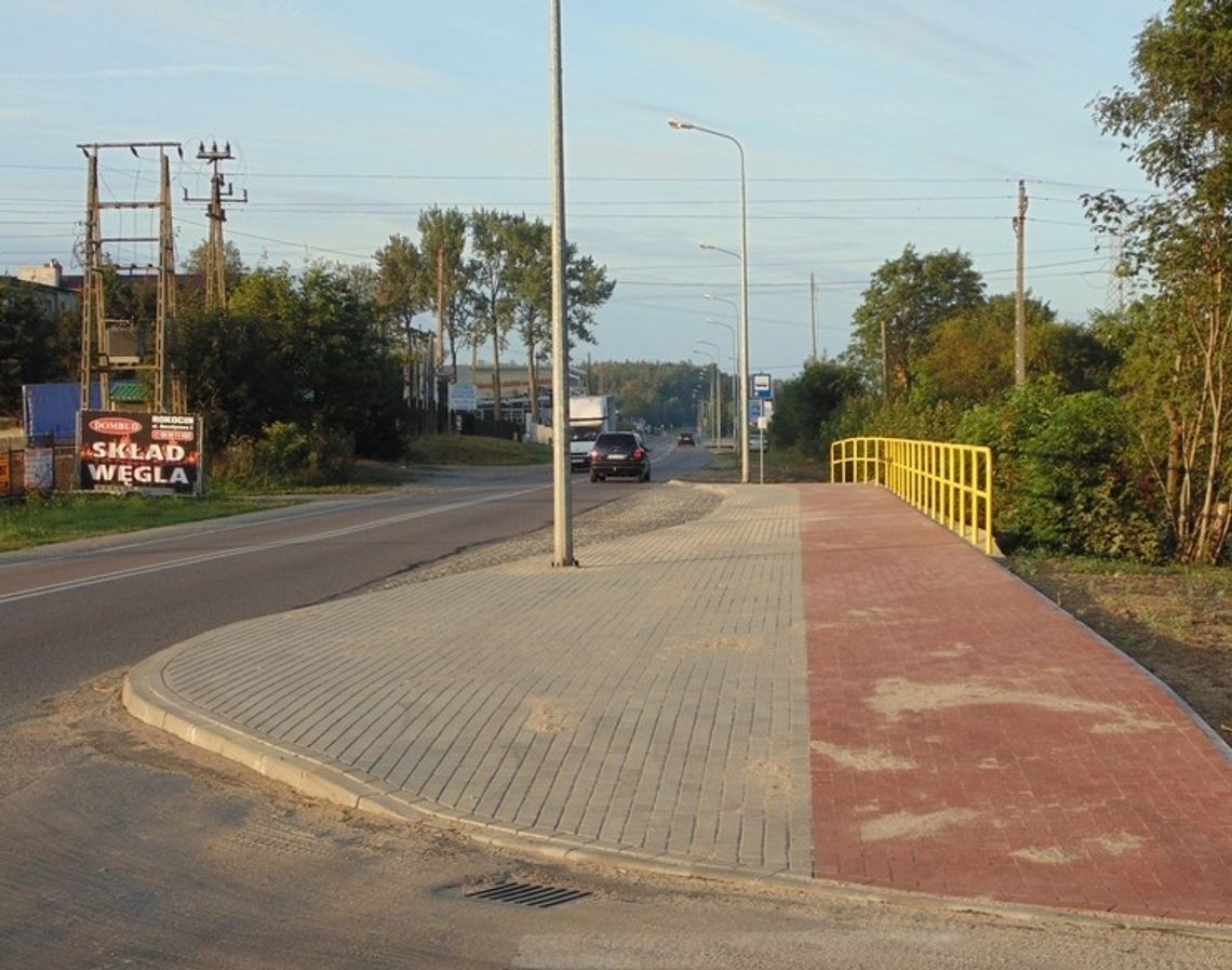 Postój tylko dla…dostawców?! Mieszkańcy wyremontowanej Lubichowskiej nadal walczą o swoje firmy Postój tylko dla…dostawców?! Mieszkańcy wyremontowanej Lubichowskiej nadal walczą o swoje firmy