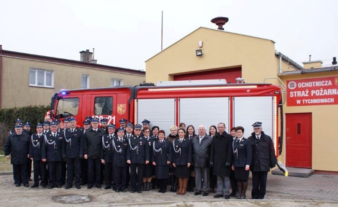 Poświęcili wóz strażacki