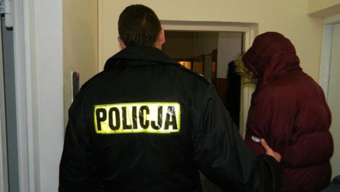 Poszukiwany trzema listami gończymi trafił do aresztu Poszukiwany trzema listami gończymi trafił do aresztu