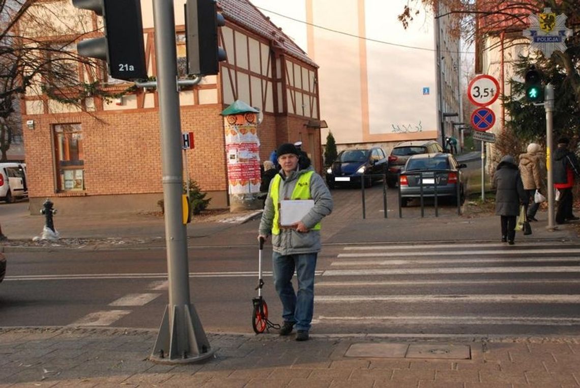 Potrącenie matki z dzieckiem na przejściu dla pieszych Potrącenie matki z dzieckiem na przejściu dla pieszych