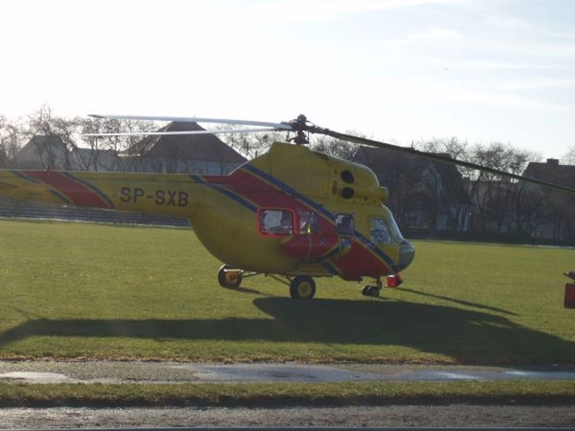 Poważnie ranny po uderzeniu w drzewo Poważnie ranny po uderzeniu w drzewo