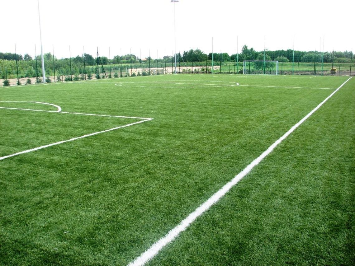 Powstaje nowe boisko do piłki nożnej