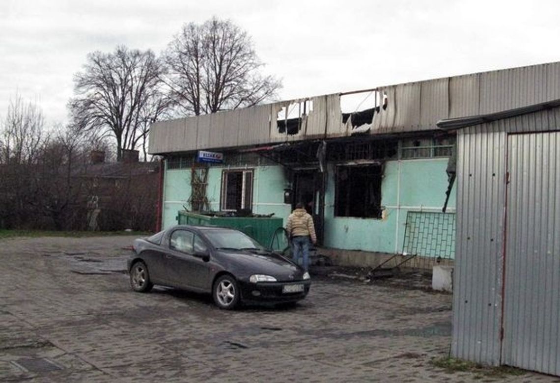 Pożar obok Biedronki