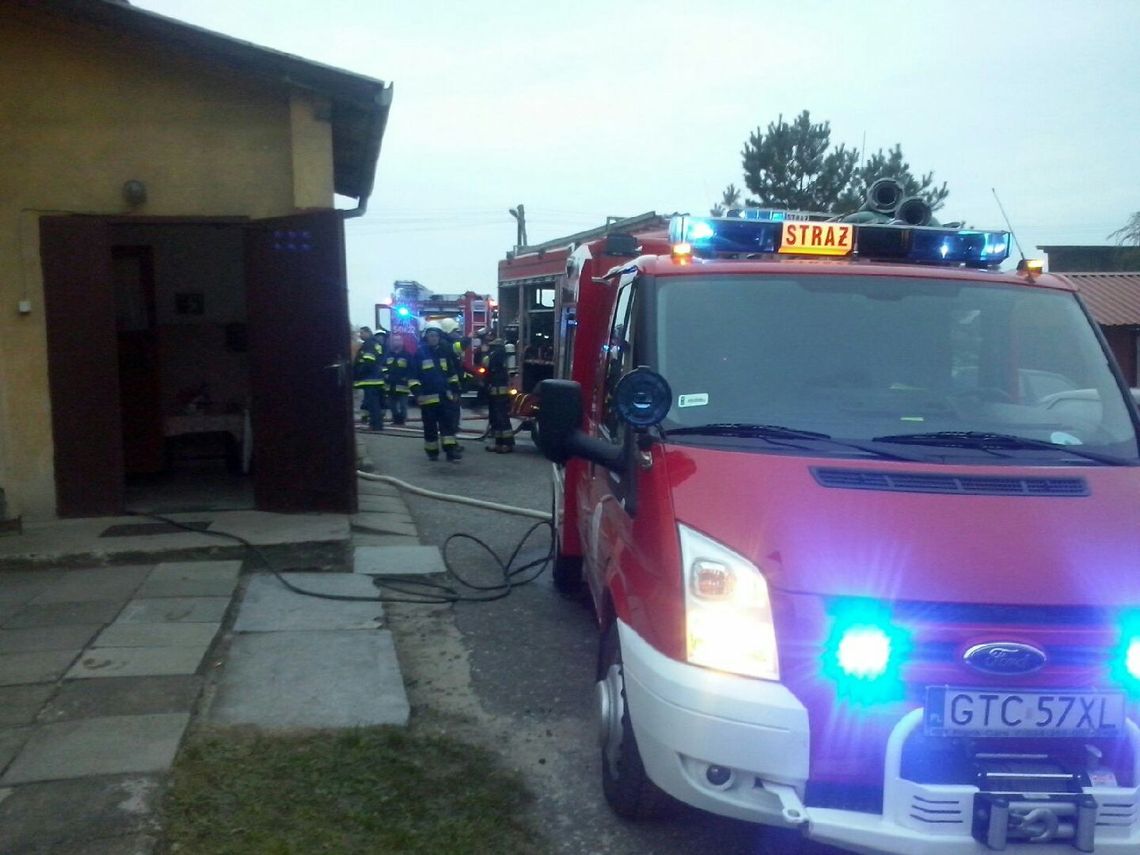 Pożar w Piasecznie! Mieszkańcy uciekli przed ogniem