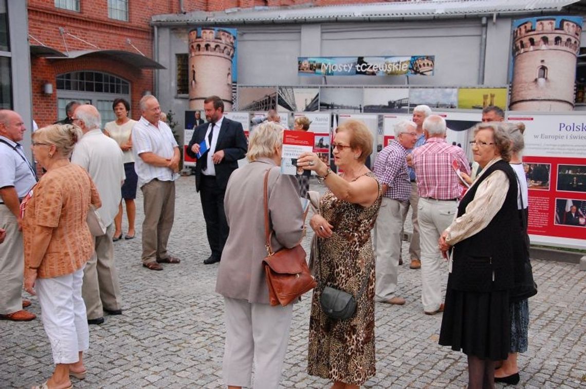 Prezydent Kaczyński dał się poznać mieszkańcom Kociewia Prezydent Kaczyński dał się poznać mieszkańcom Kociewia
