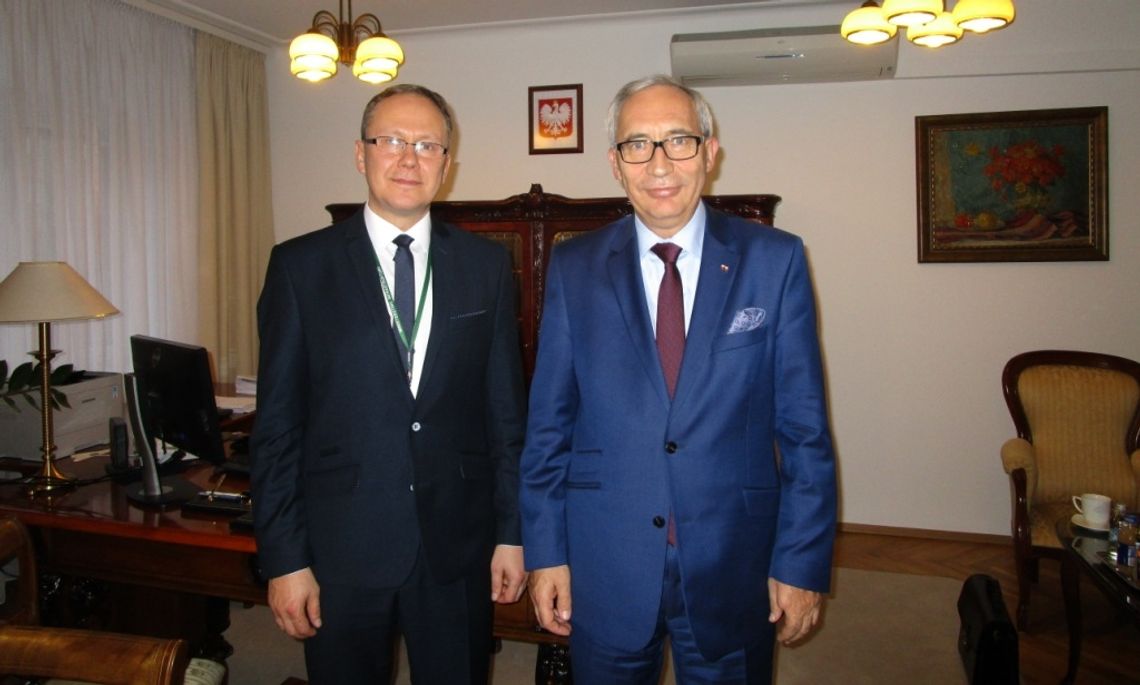 Prezydent z wizytą w Ministerstwie Infrastruktury w Warszawie Prezydent z wizytą w Ministerstwie Infrastruktury w Warszawie