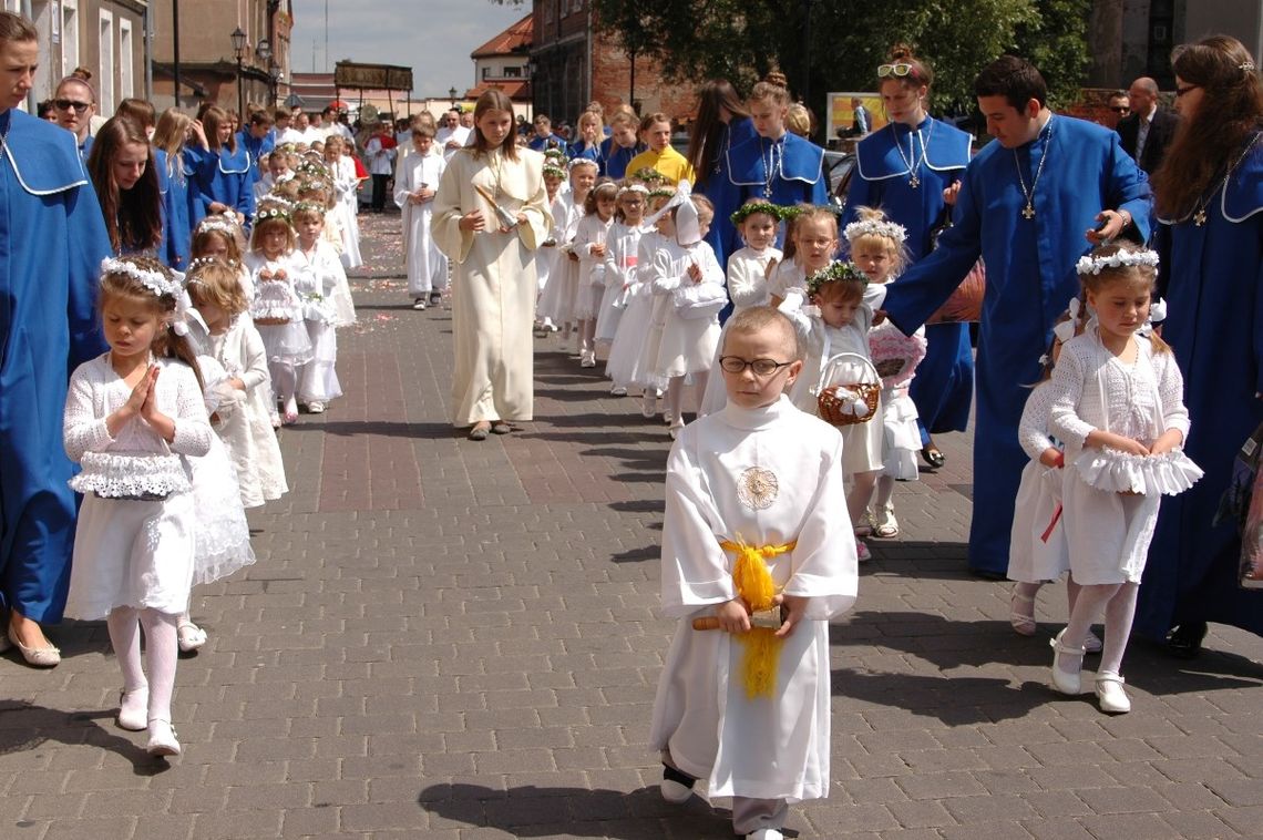 Procesje przeszły ulicami Tczewa (ZDJĘCIA) Procesje przeszły ulicami Tczewa (ZDJĘCIA)