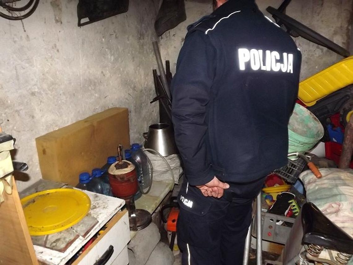 Produkował nielegalny alkohol Produkował nielegalny alkohol