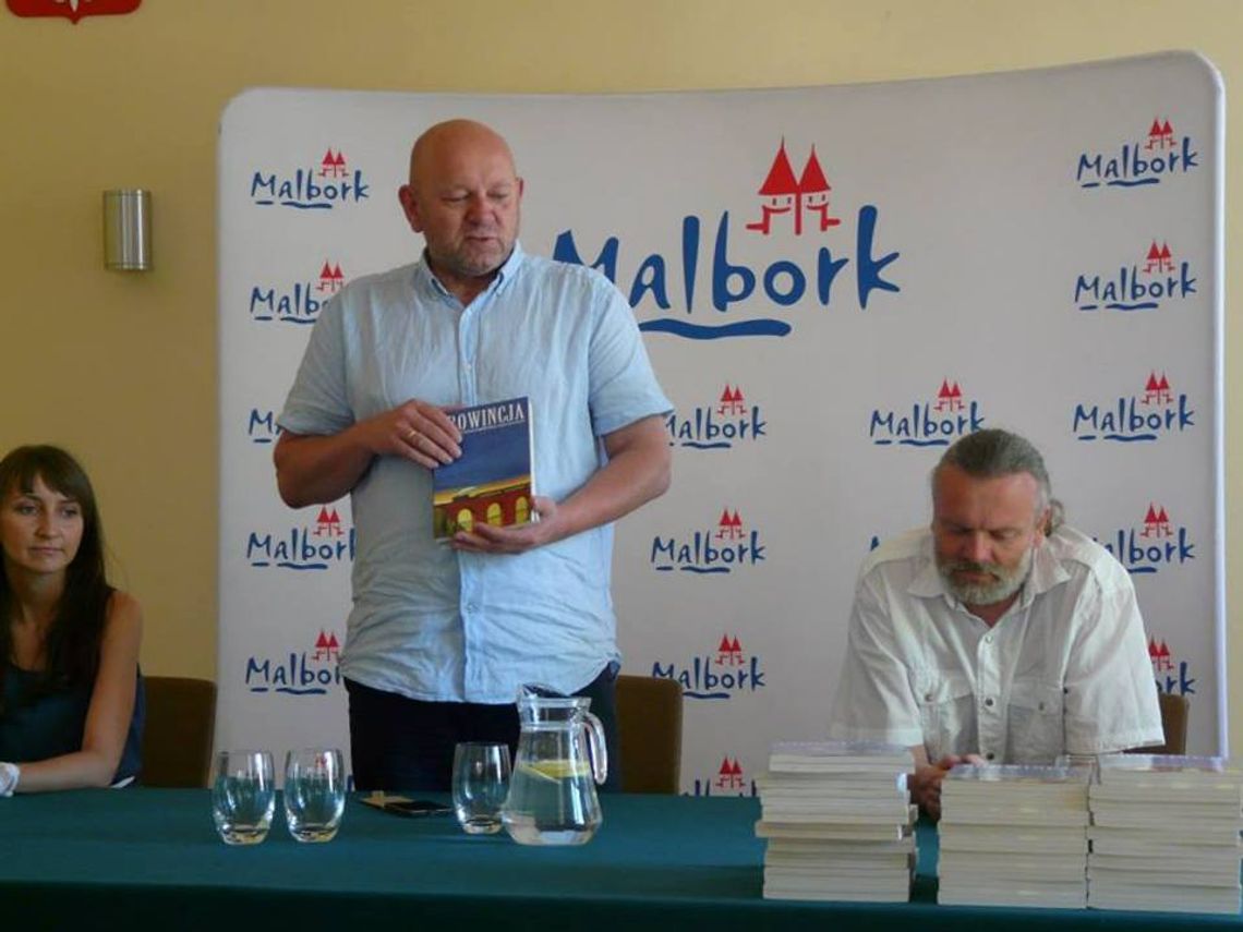 Promocja przedwakacyjnego kwartalnika Promocja przedwakacyjnego kwartalnika