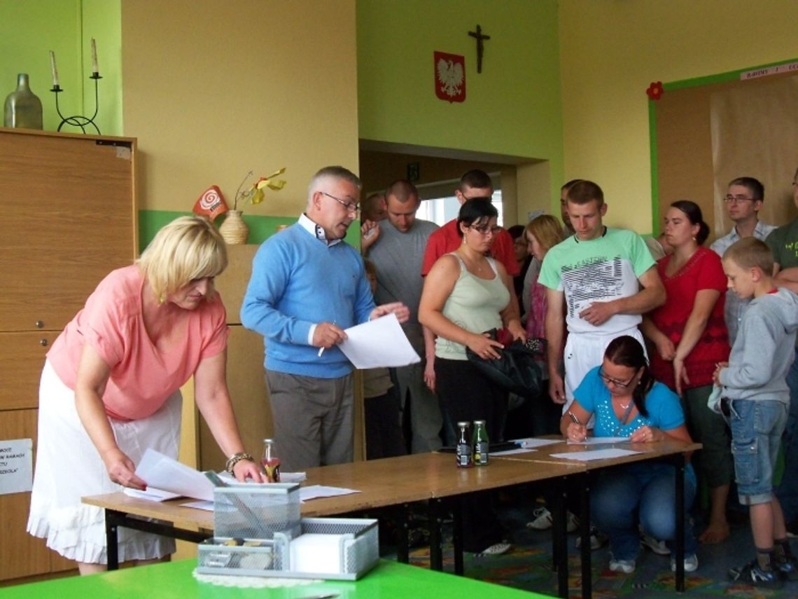 Protest: Już nas trują... Nie będziemy poletkiem doświadczalnym! Protest: Już nas trują... Nie będziemy poletkiem doświadczalnym!