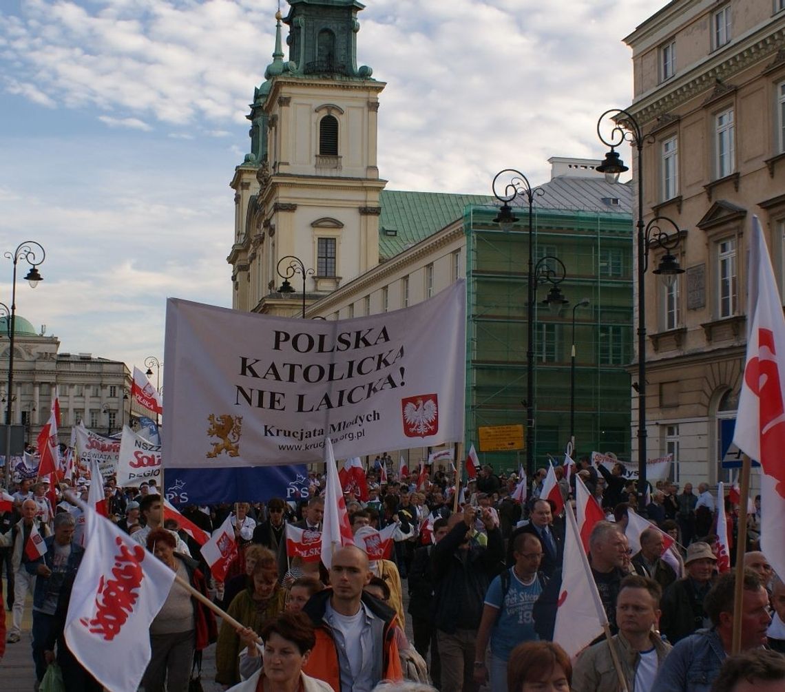 Przeciw mowie nienawiści i objawom nietolerancji. Rząd i Kościół o trudnych sprawach