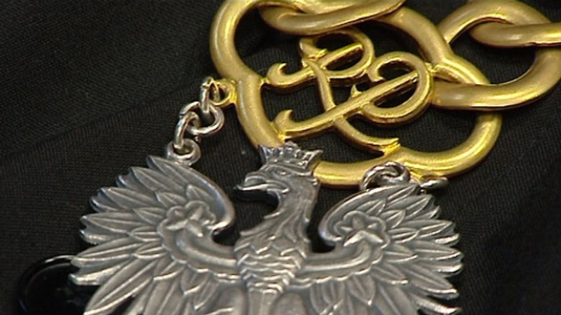 Przedświąteczne "branie" biżuterii Przedświąteczne "branie" biżuterii