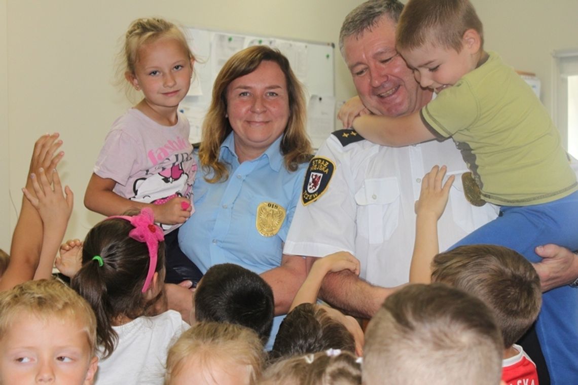 Przedszkolaki w Centrum Monitoringu Przedszkolaki w Centrum Monitoringu