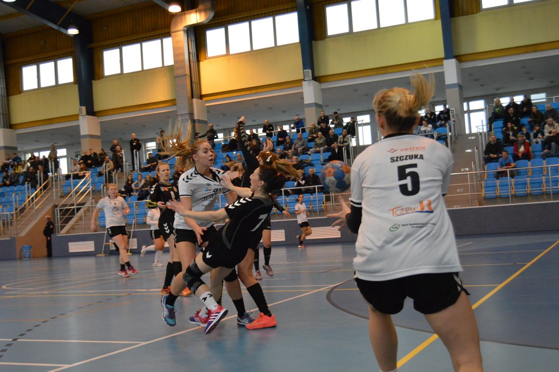 Przegrana samborzanek w końcówce meczu