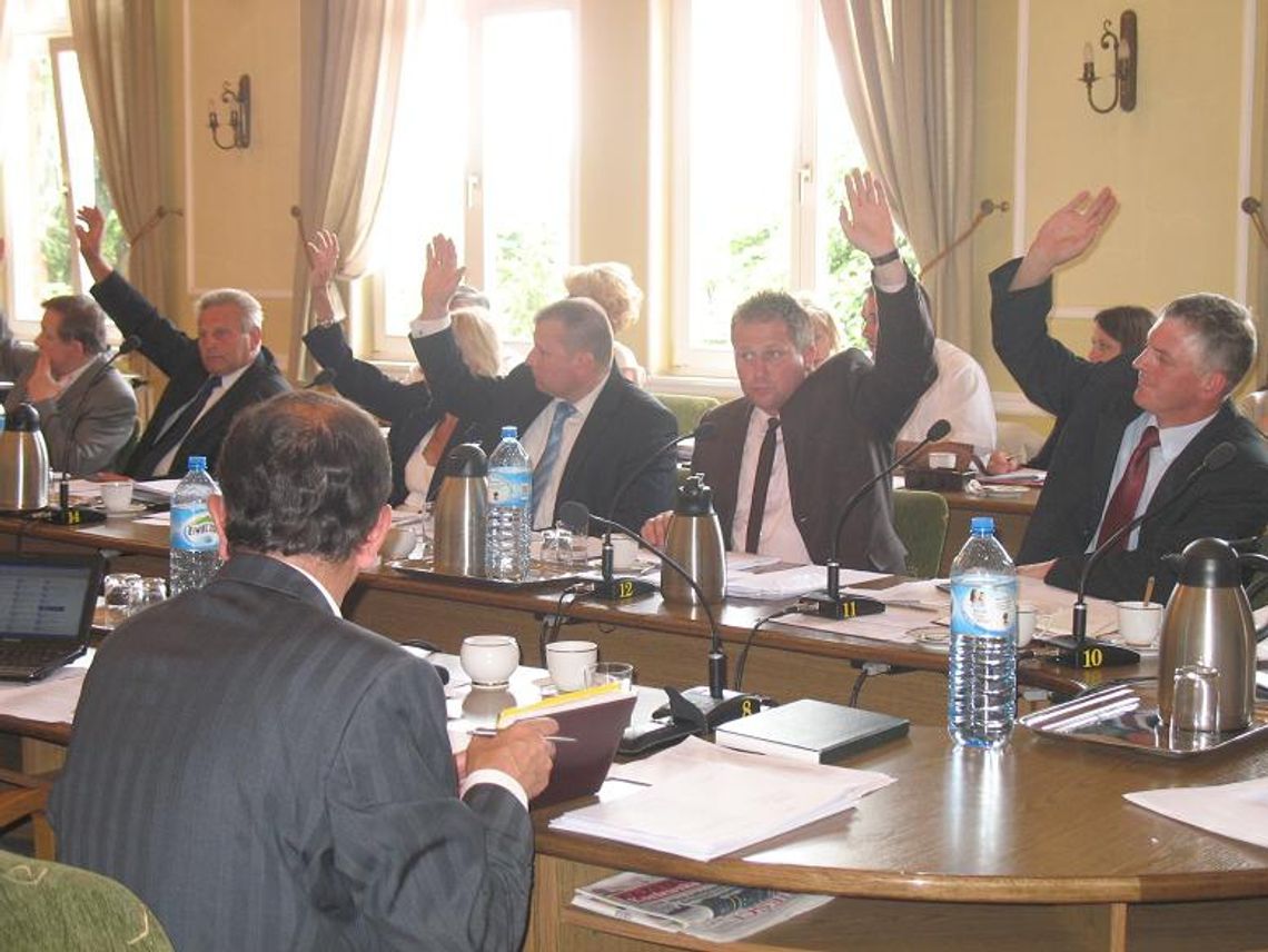 Przepytali włodarza o długi i słodycze Przepytali włodarza o długi i słodycze