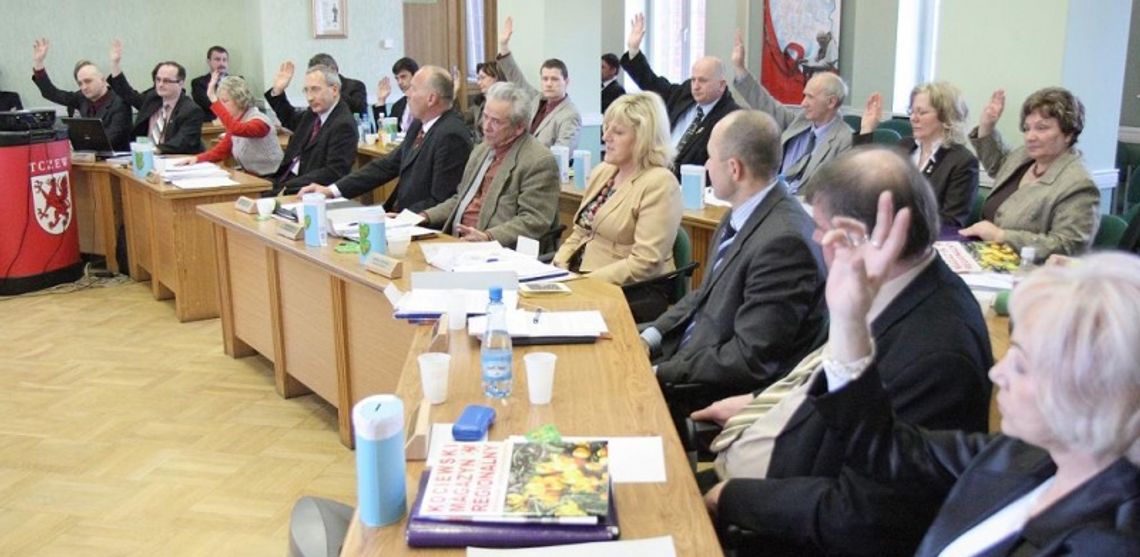 Przewodniczący zarzuca radnym nieznajomość Statutu lub… działanie pod publikę Przewodniczący zarzuca radnym nieznajomość Statutu lub… działanie pod publikę