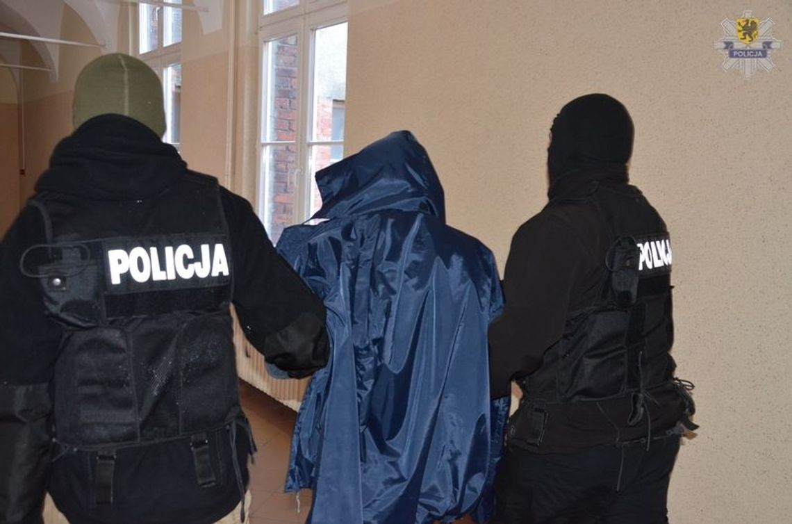 Przewoził samochodem 18 kg marihuany