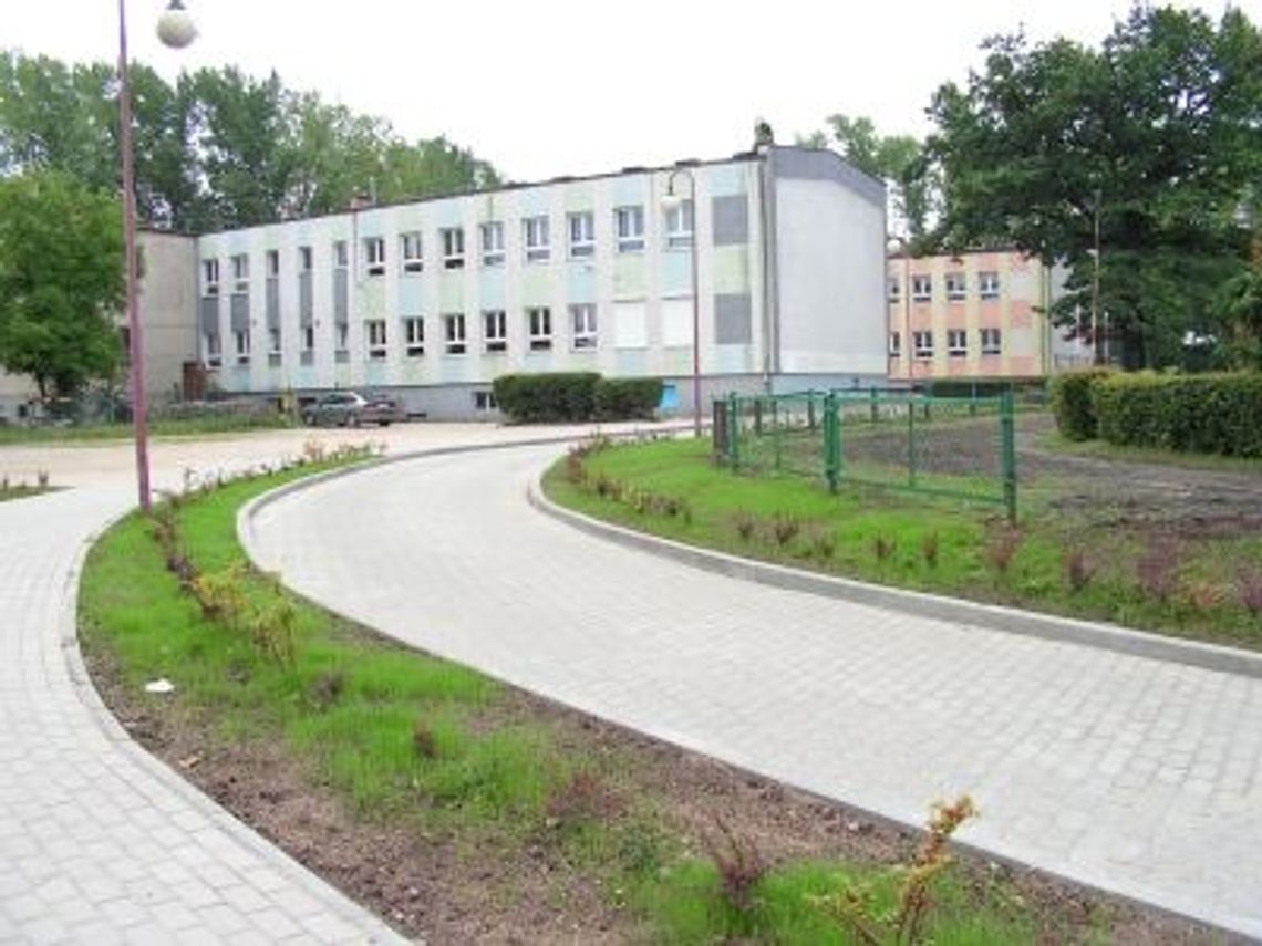 Przymiarka do budowy nowej szkoły - w szczerym polu? Przymiarka do budowy nowej szkoły - w szczerym polu?