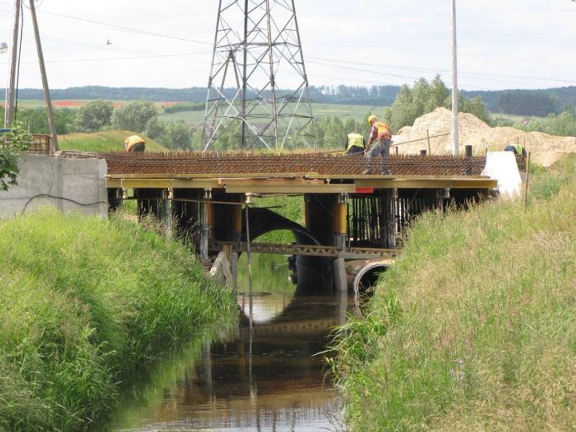 Puszczeni z walizkami? Zburzą im rodzinny domek Puszczeni z walizkami? Zburzą im rodzinny domek