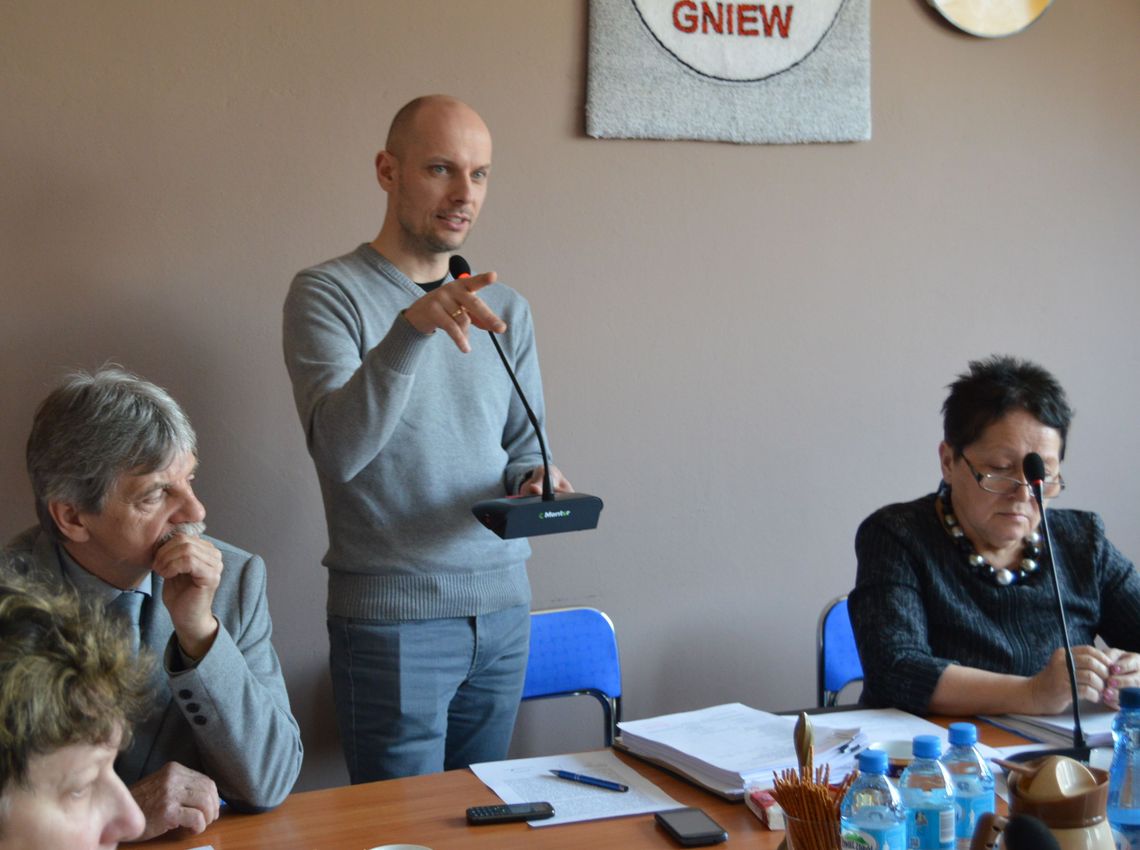 Radni chcą nagrywania sesji. Ale niektórzy czują się… skrępowani 