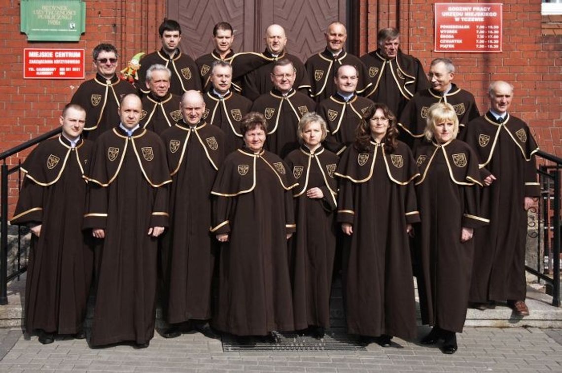 Radni Rady Miejskiej Tczewa. Znajdź Skrzata Samborka... Radni Rady Miejskiej Tczewa. Znajdź Skrzata Samborka...