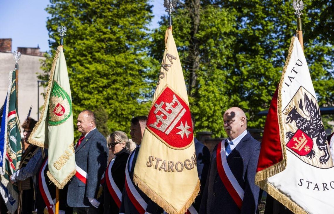 Radni wnioskują o nowy sztandar