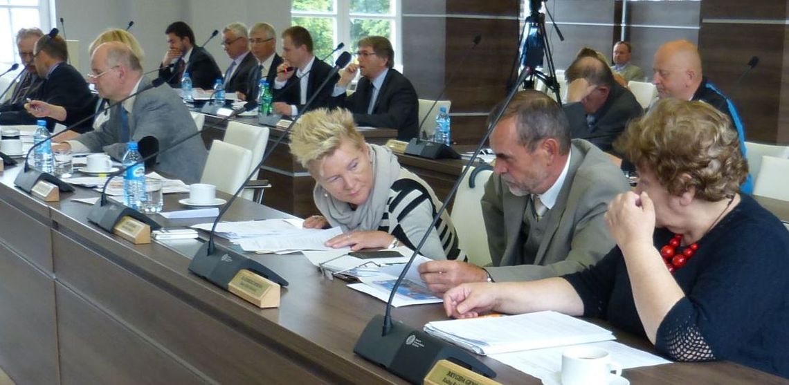 Radnych zmobilizowały kamery. Maraton „niedziękowania” Radnych zmobilizowały kamery. Maraton „niedziękowania”