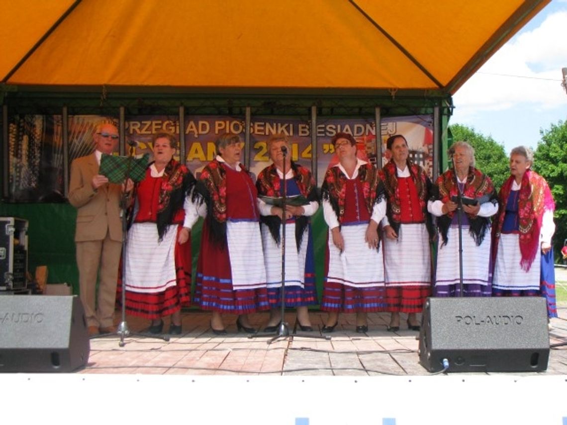 Radosne biesiadowanie