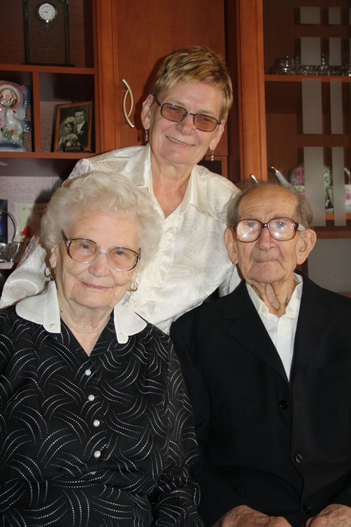 Razem 70 lat - na dobre... Miłość, zrozumienie i wiara w Boga Razem 70 lat - na dobre... Miłość, zrozumienie i wiara w Boga