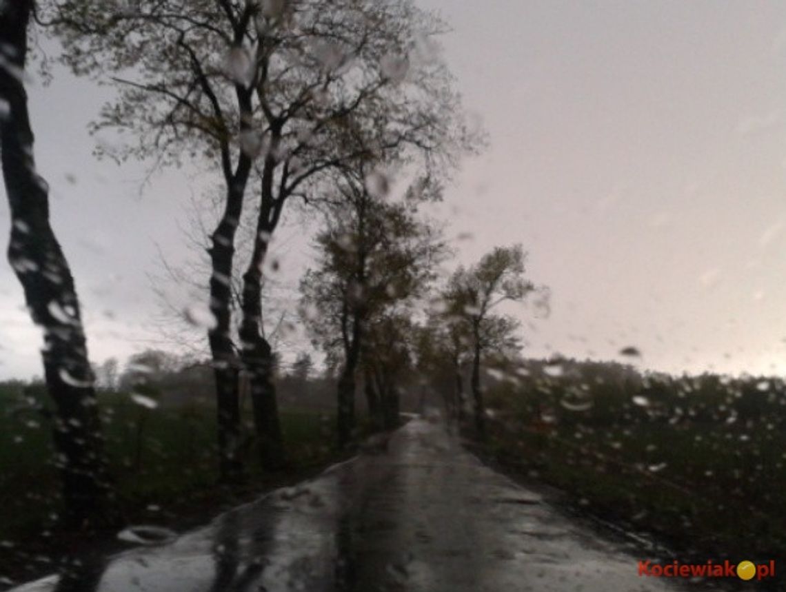 Regionalny System Ostrzegania: Uwaga na burze, wiatr i grad! Regionalny System Ostrzegania: Uwaga na burze, wiatr i grad!