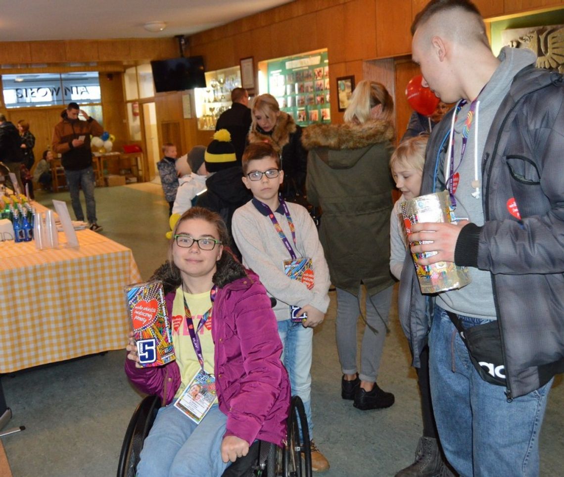 Rekordowe kwestowanie w Tczewie! Ktoś kupił tczewski most za... 16 tys. zł Rekordowe kwestowanie w Tczewie! Ktoś kupił tczewski most za... 16 tys. zł