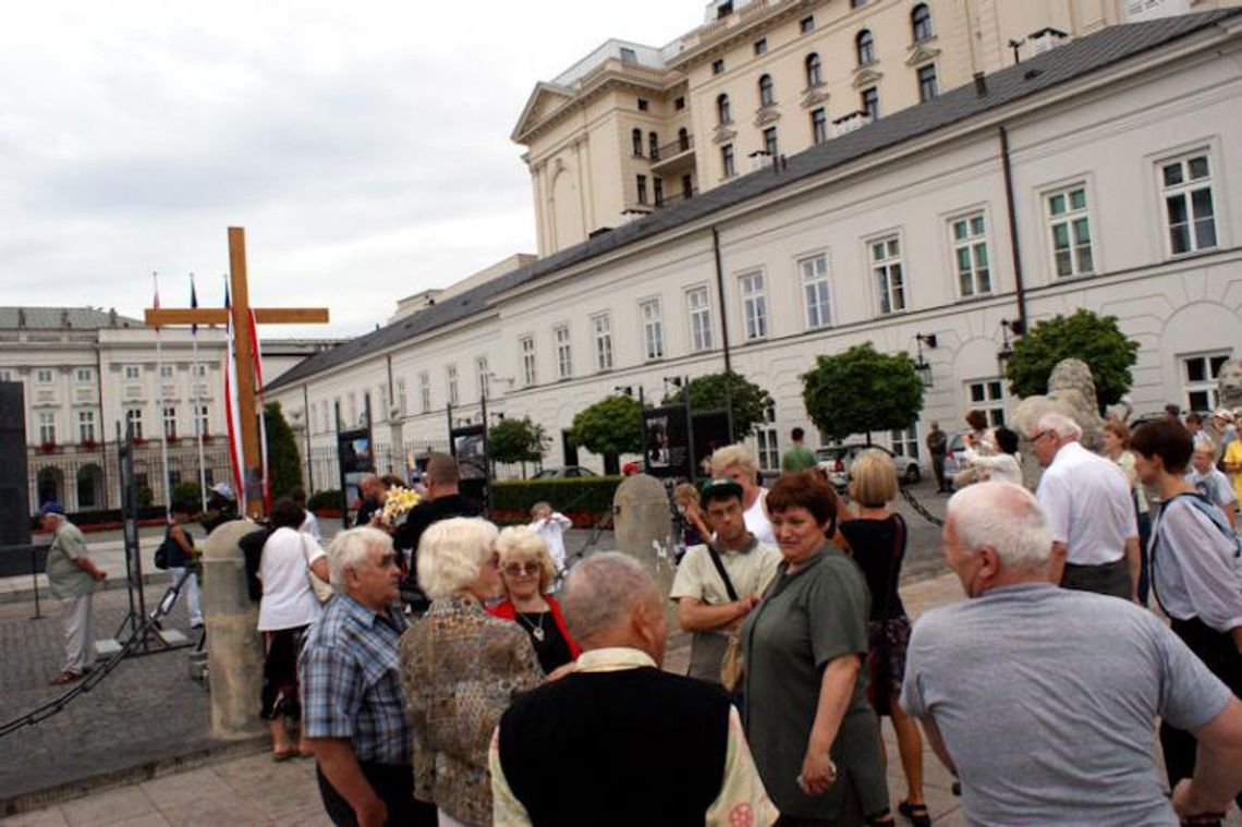 RELACJA SPOD KRZYŻA RELACJA SPOD KRZYŻA