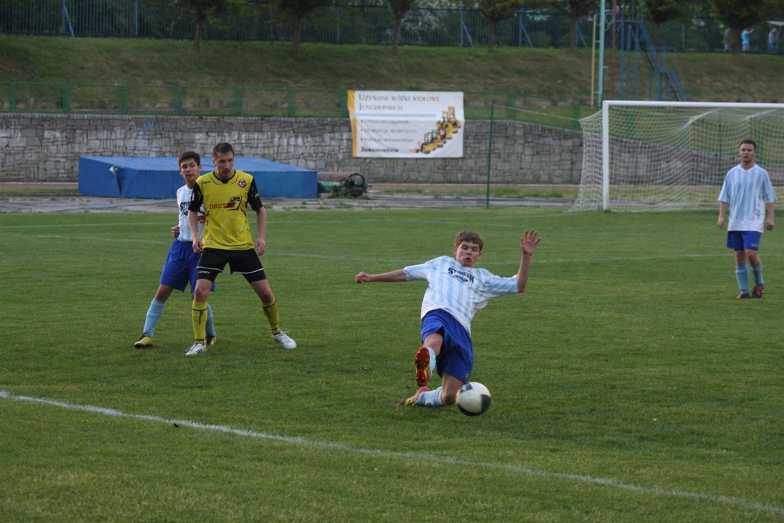 Rodło spada klasę niżej Rodło spada klasę niżej