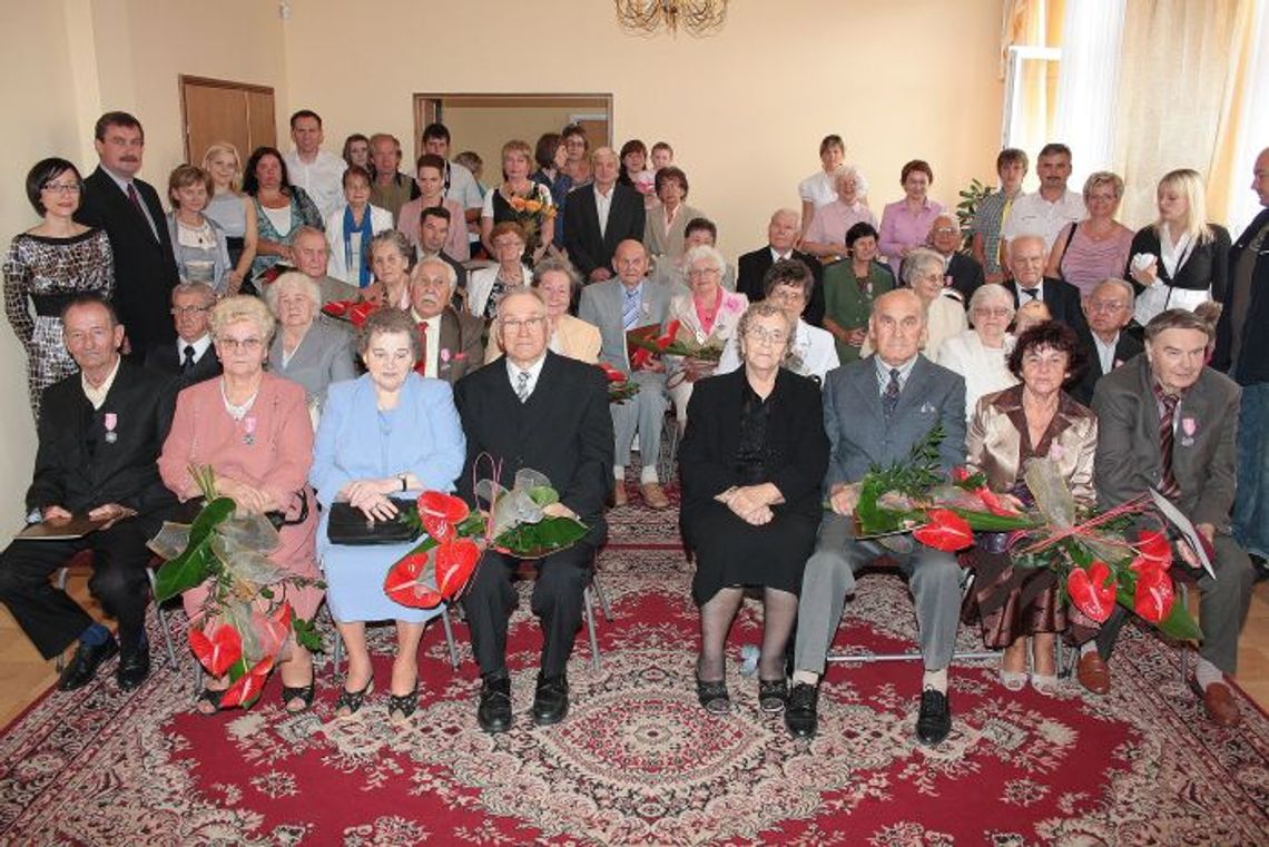 Rodzina przede wszystkim. Weselni jubilaci w USC - latami w zgodzie od lat