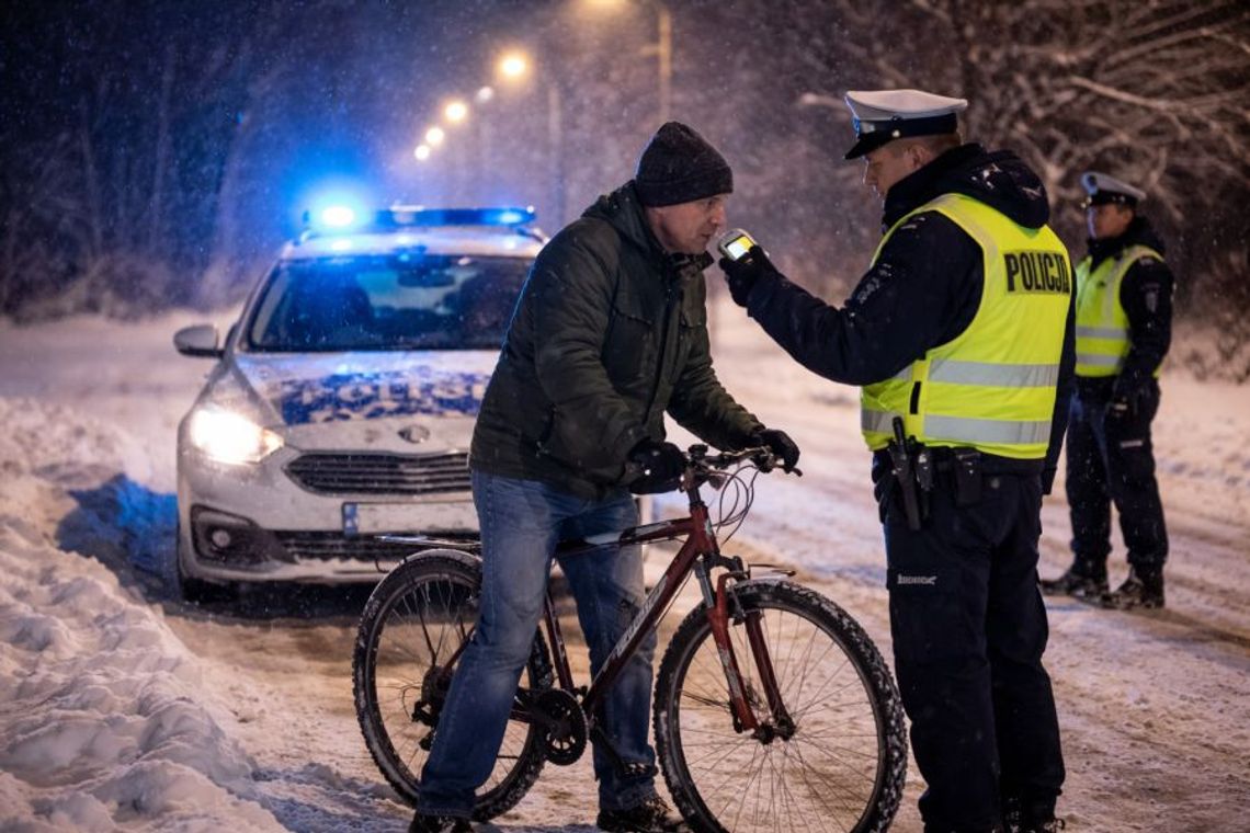 Rowerzysta ukarany mandatem 2,5 tys. zł. Policja apeluje o rozsądek