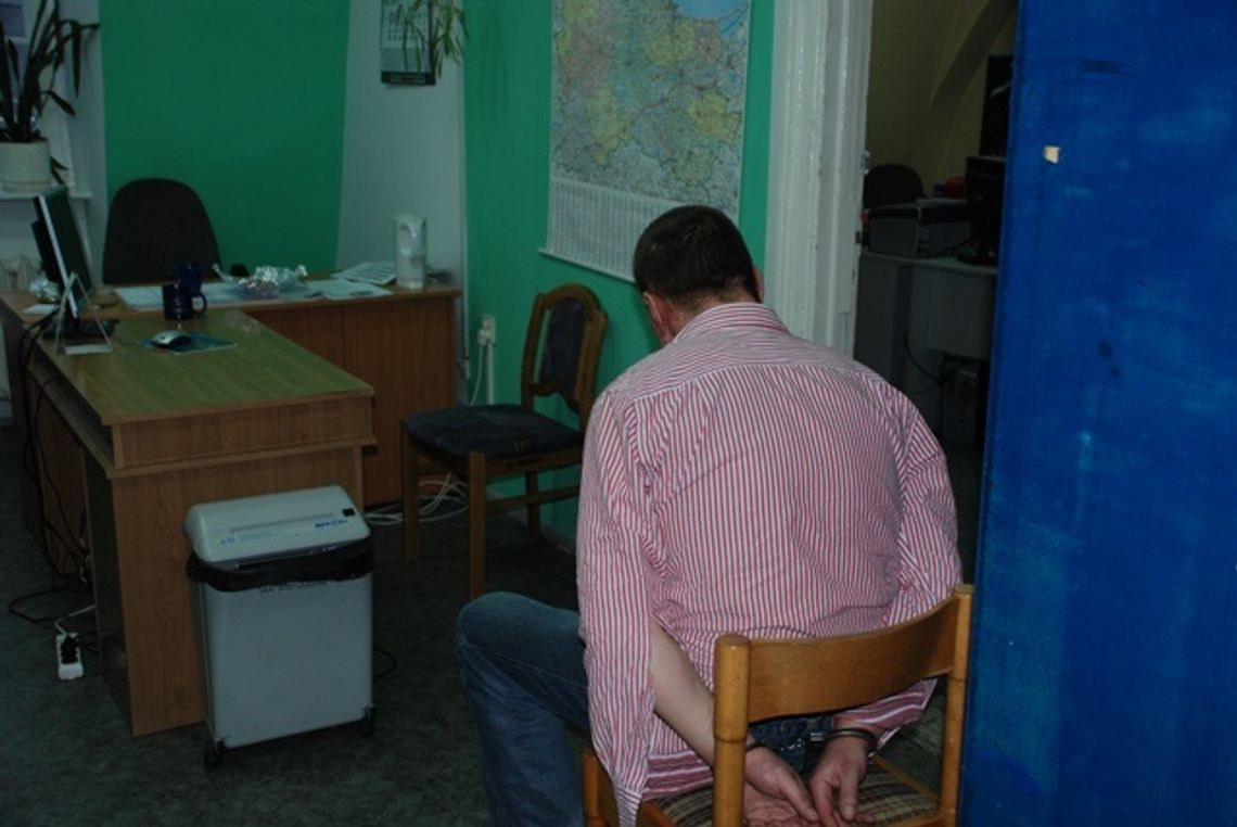 Rozbita grupa przestępcza. Napadali na sklepy Rozbita grupa przestępcza. Napadali na sklepy