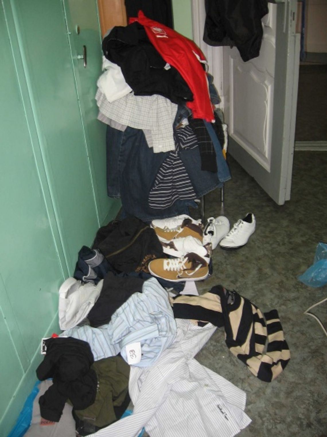 Rozbito dwie grupy złodziei sklepowych 