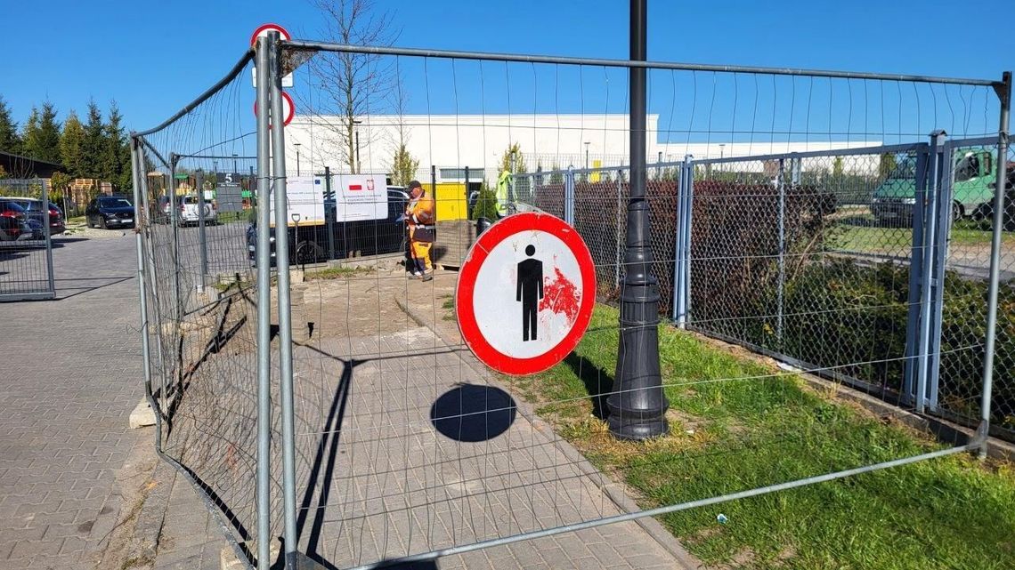 Ruszyła przebudowa deptaka w kierunku osiedla w Zblewie Ruszyła przebudowa deptaka w kierunku osiedla w Zblewie