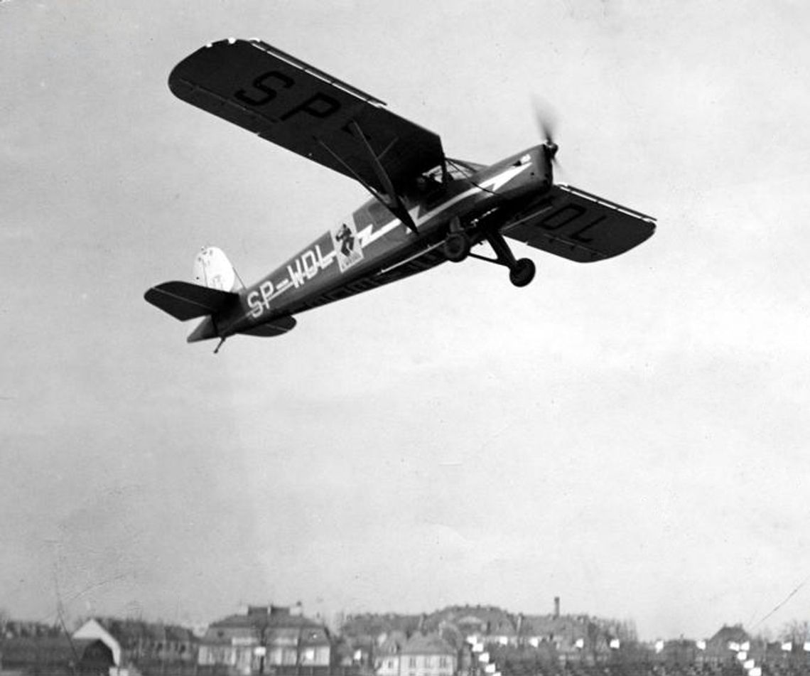 RWD 13 na dziedzińcu gdańskiego ratusza RWD 13 na dziedzińcu gdańskiego ratusza