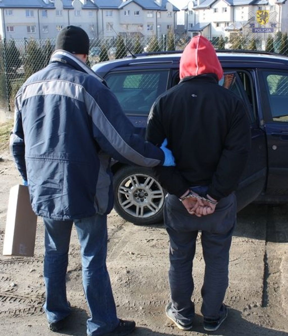 Schowane w kartonie zawiniątka