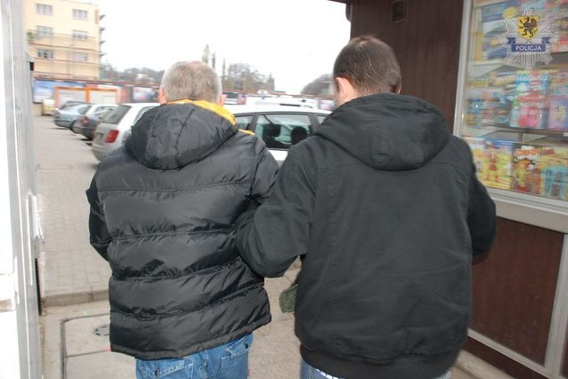 Skradziona tożsamość - oszustwo kapitałowe Skradziona tożsamość - oszustwo kapitałowe