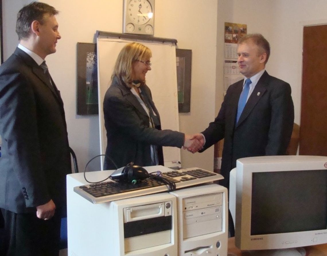 Skutecznie walczyć z ubóstwem. Tony produktów dla potrzebujących